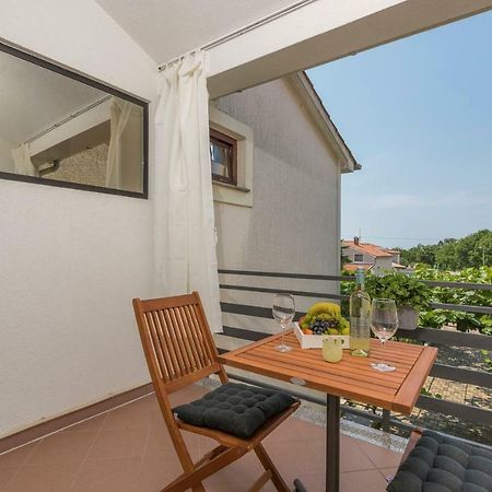 Apartment Green With Balcony Nova Vas (Porec) Exterior foto