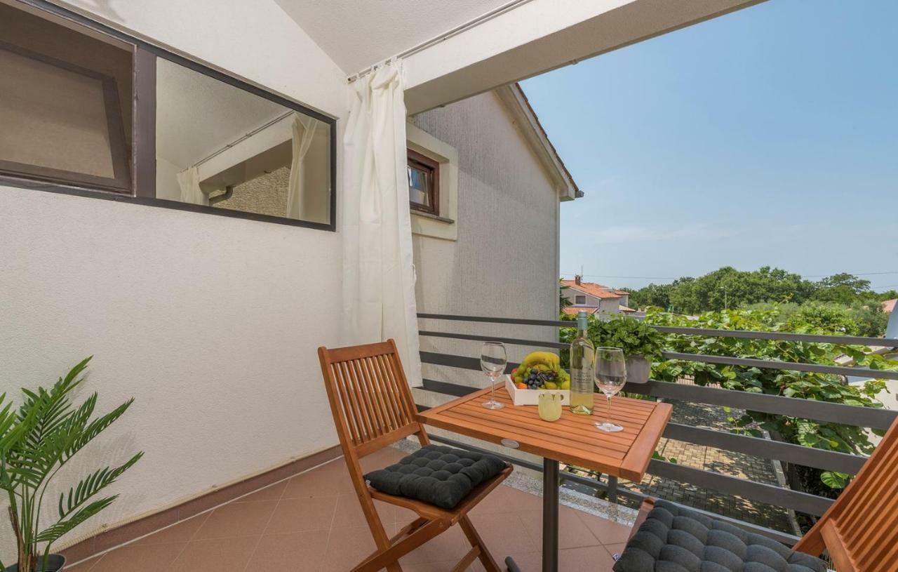 Apartment Green With Balcony Nova Vas (Porec) Exterior foto