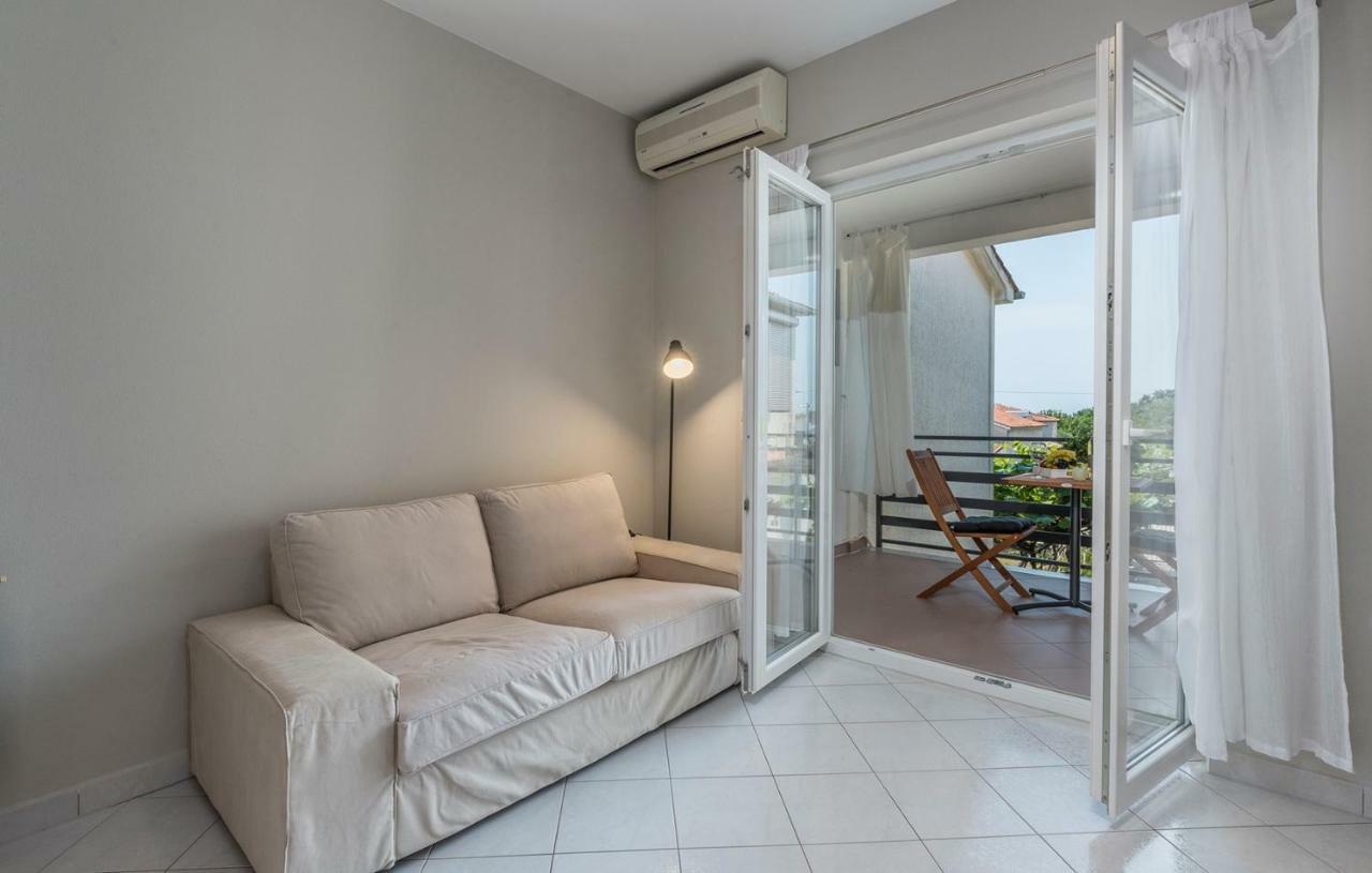 Apartment Green With Balcony Nova Vas (Porec) Exterior foto