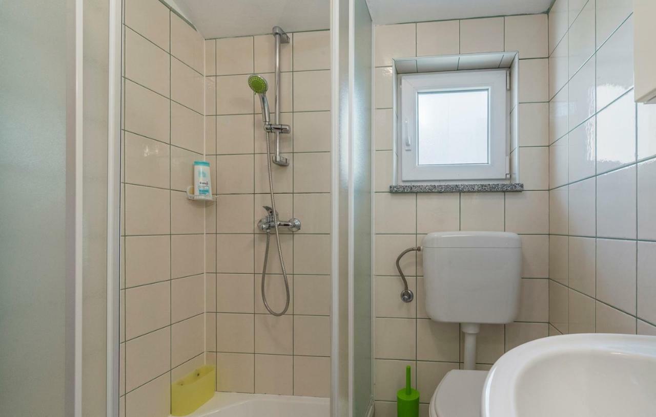Apartment Green With Balcony Nova Vas (Porec) Exterior foto