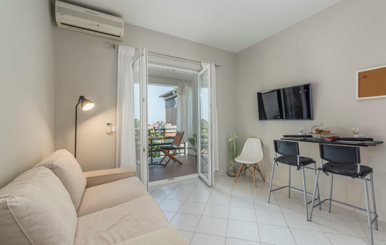 Apartment Green With Balcony Nova Vas (Porec) Exterior foto